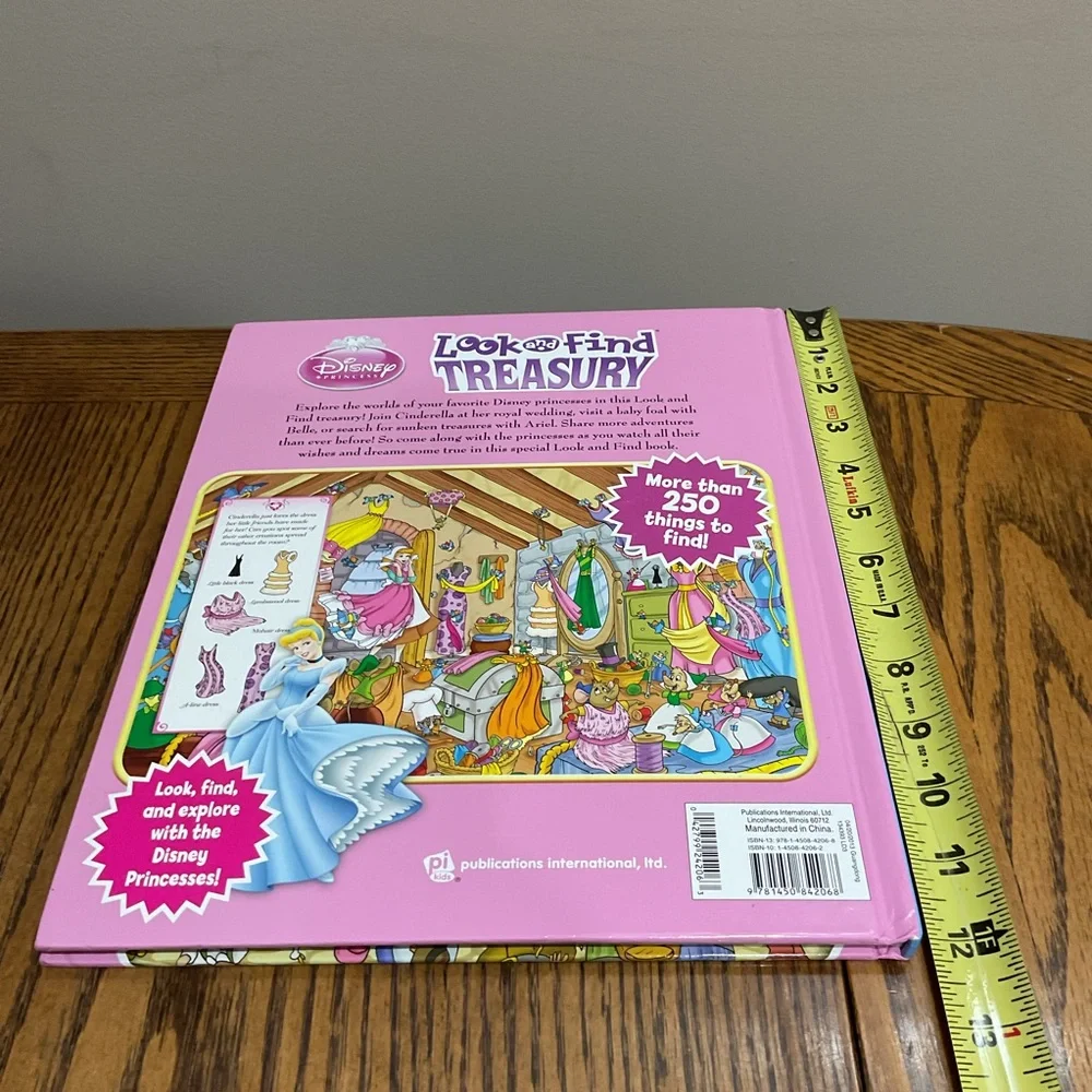 5 Disney Look & Finds, Not all Princesses Dress in Pink, Frozen Arendelle books